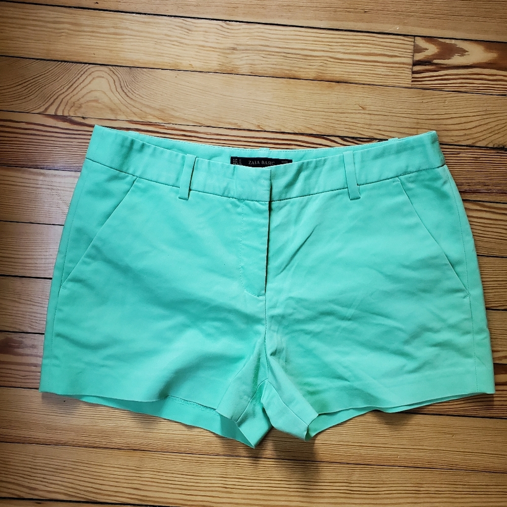 Zara mint green womens shorts m chino
